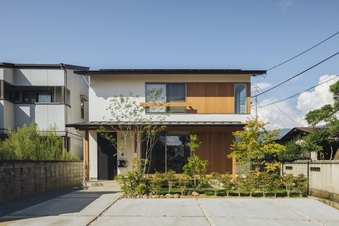 自然と調和する木の住まい